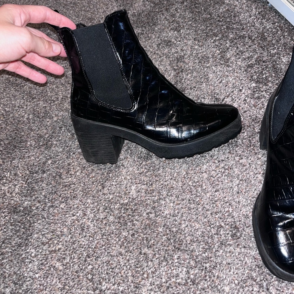 Steve Madden bootie